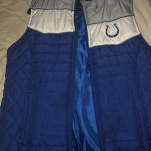 A boys medium colts vest